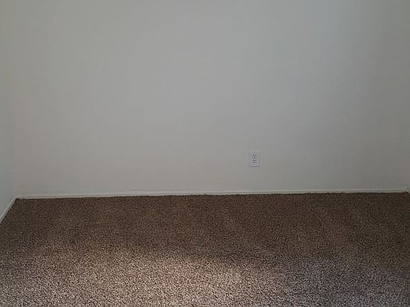 3rd image of 2973 Folsom St APT 04