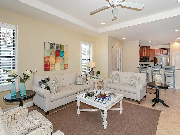 5867 Cavano Dr — Photo 10