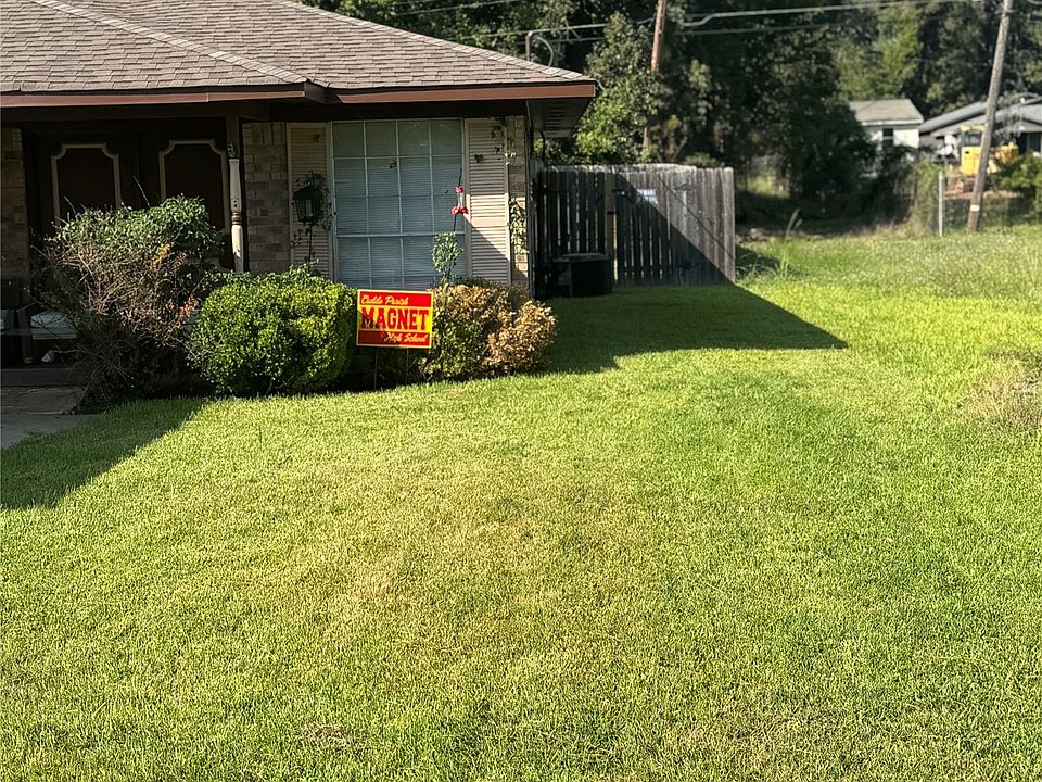 1st image of 3052 Yorktown Dr