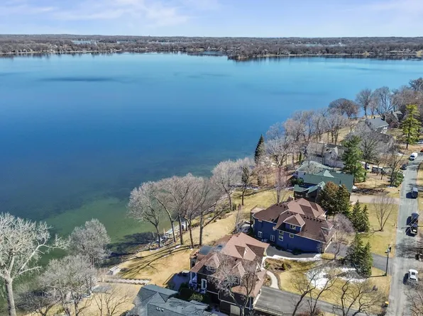3535 Ivy Pl, Wayzata, MN 55391