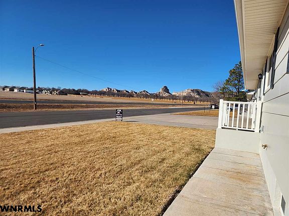 2nd image of 2400 Arroyo Rd