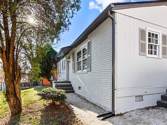2nd image of 1153 Redford Dr SE #1