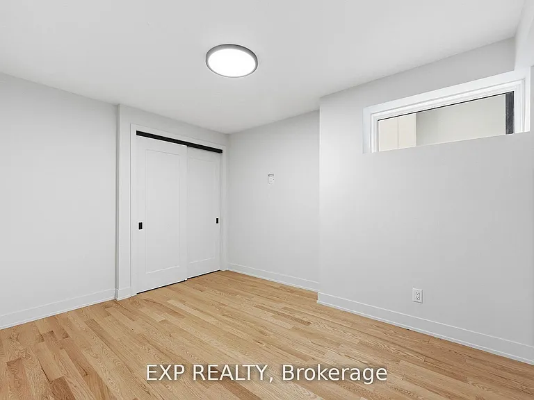 512 Roosevelt Ave #A2 — Photo 11