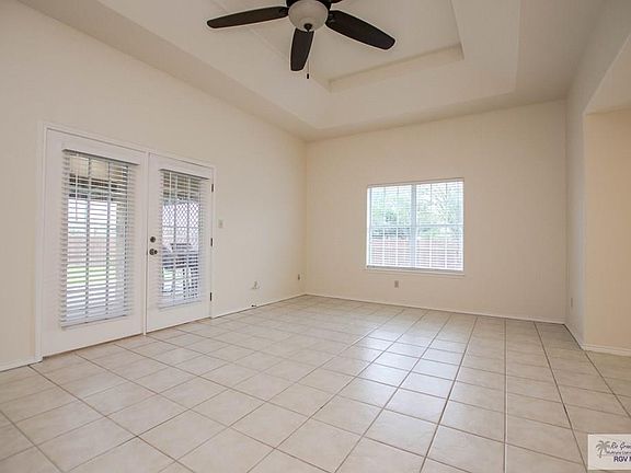 3rd image of 502 Vanessa Cir