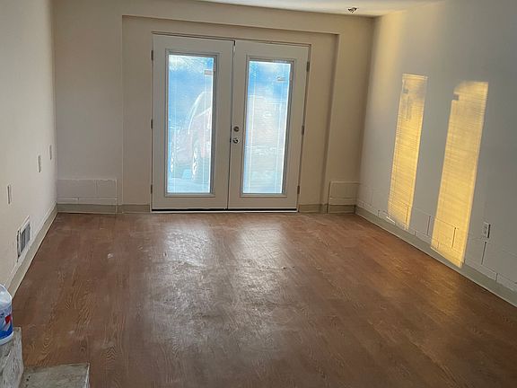 5th image of 6511 Premier Dr