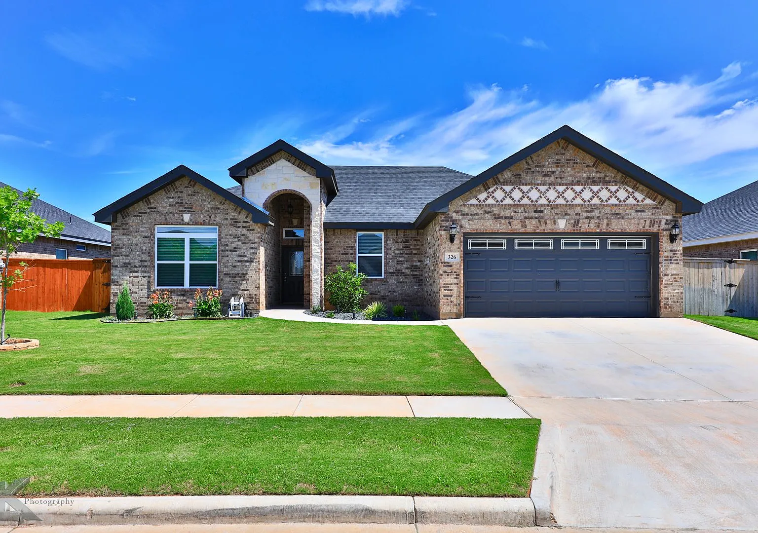 4 bedroom, 2 bath, 2 car garage! Wylie EAST schools — Photo 3