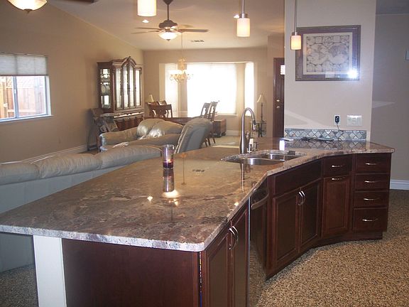 5th image of 308 Cantebury Dr