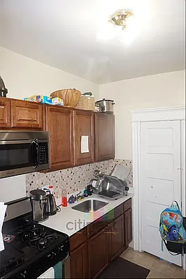 Rented by Citi Nest Group LLC | media 28