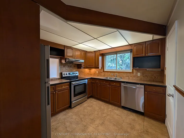 12 Kingsway Ct — Photo 11