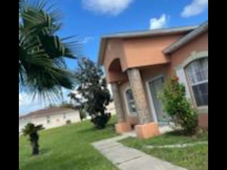 1209 Apopka Pl — Photo 1