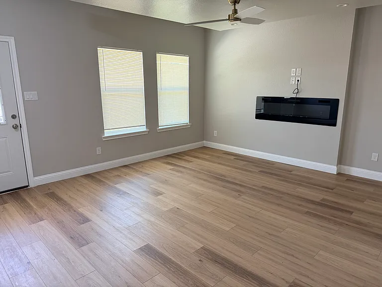 2207 McDougal St — Photo 4