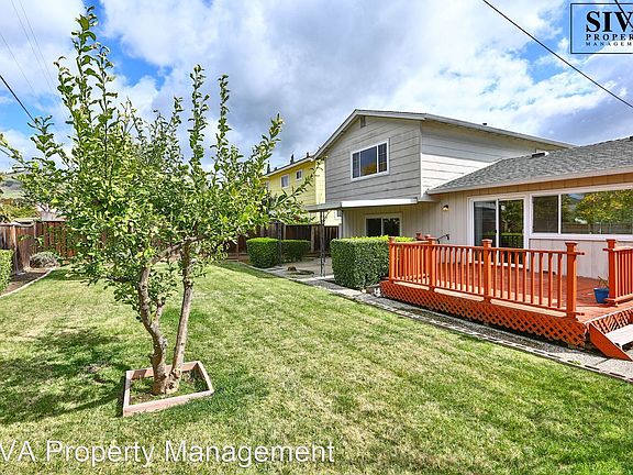 2nd image of 3267 Cropley Ave