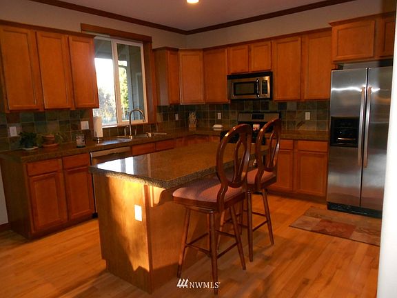 3rd image of 4517 Layton Court SE