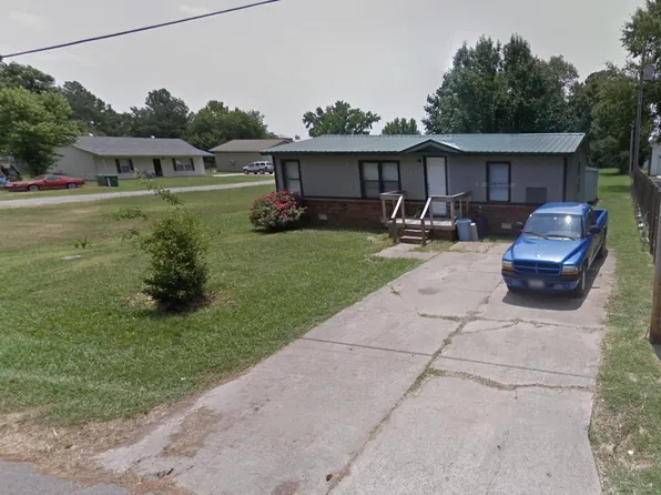 506 Rhode Island St, Beebe, AR 72012