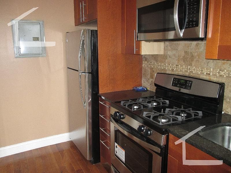 1st image of 186 Harvard Ave #4