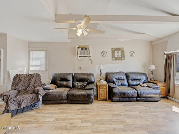 5th image of 1314 Sunrise Avenue