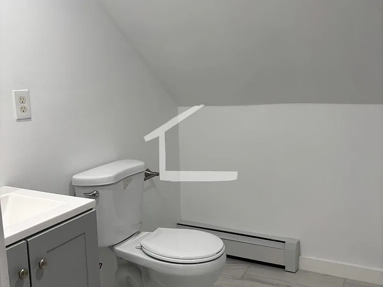 24 Armington St #2 — Photo 10