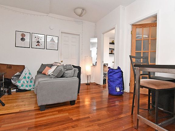 5th image of 170 Allen St APT 4C