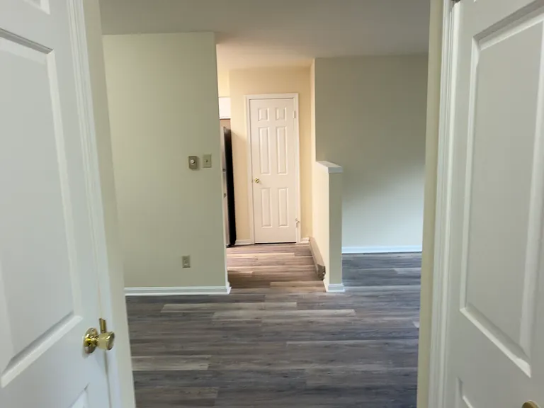 303 Green St #2 — Photo 42