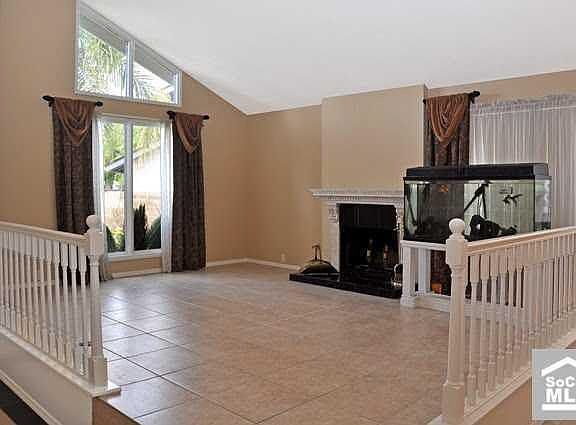 2nd image of 8581 Edgemont Cir