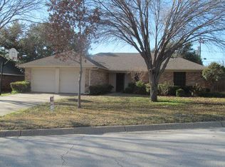 1312 Colorado Dr, Benbrook, TX 76126