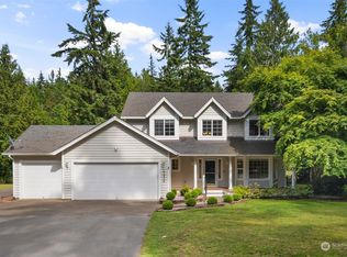 25956 Rolling Hills Pl NE, Poulsbo, WA 98370