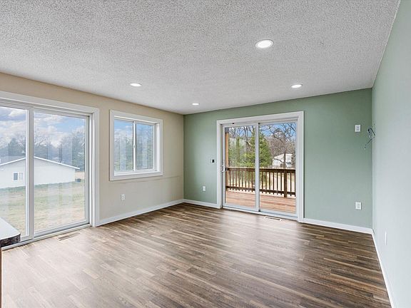 4th image of 2785 Sleepy Hollow Rd