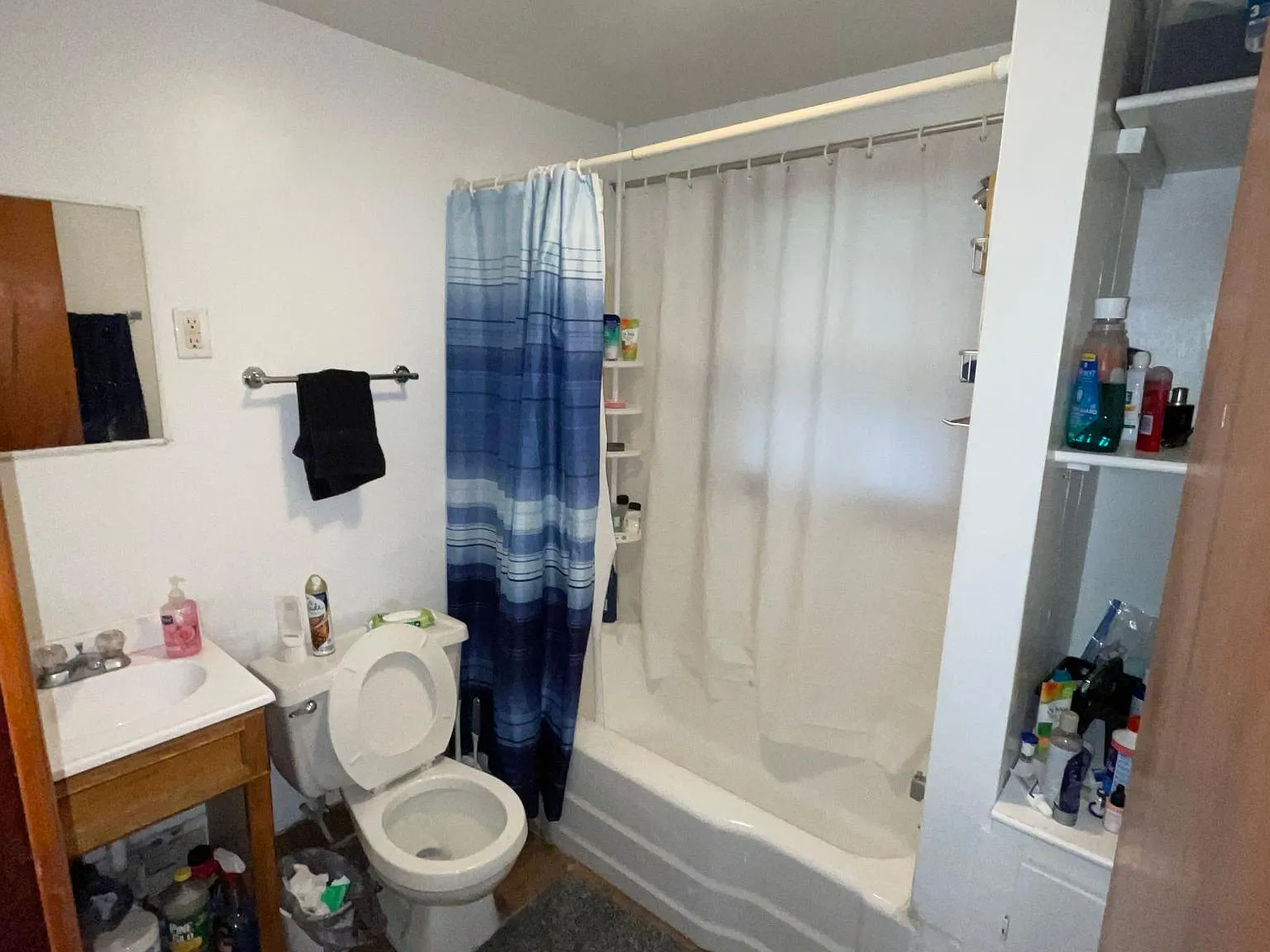 2 bed, 1100 sqft, $1,250 — Photo 4