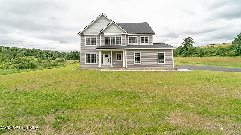 2nd image of 8 Creek Road