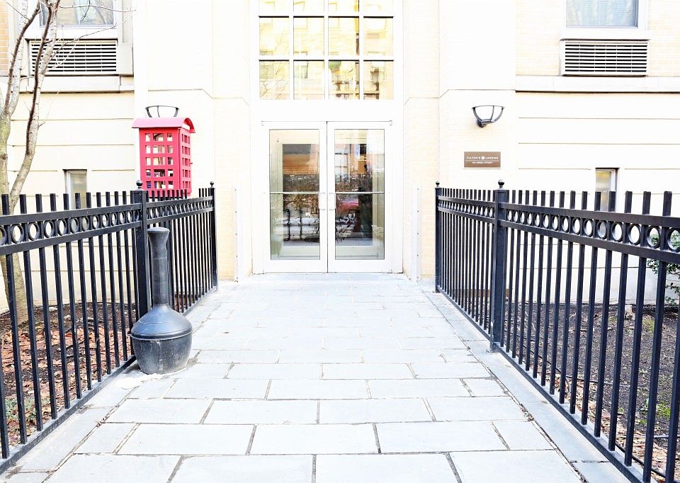 1st image of 149 Essex St APT 5R