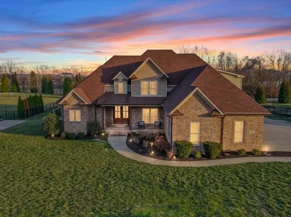 90 Pikes Peak Way, Bowling Green, KY 42104