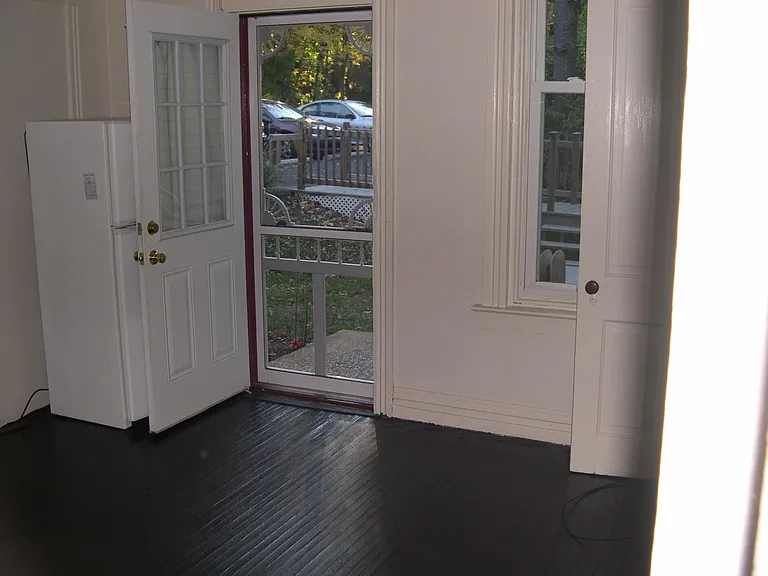 2252 Fairview Ave #105 — Photo 3
