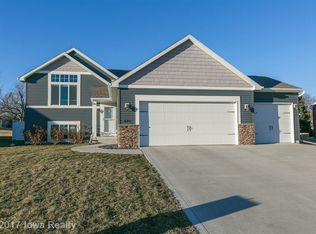 625 Northview Dr, Waukee, IA 50263