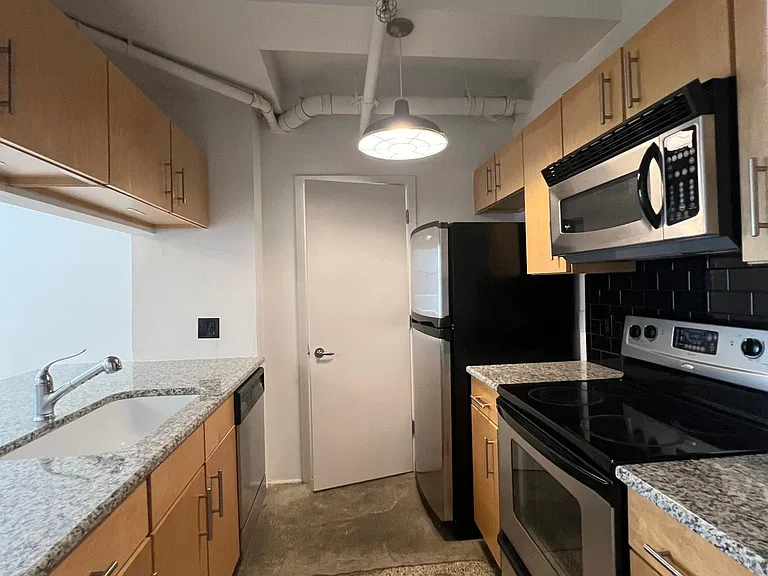 700 Church St #408 — Photo 14