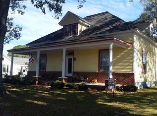 104 Goldsboro St, MICRO, NC 27555