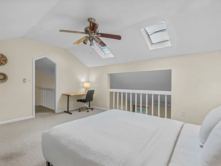 Juniper Place Condominiums — Photo 7