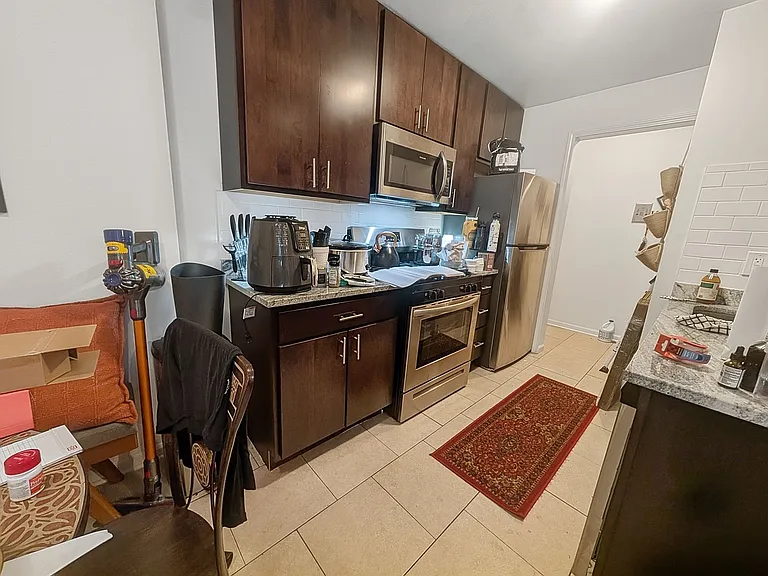 1111 W. Hollywood Ave — Photo 6