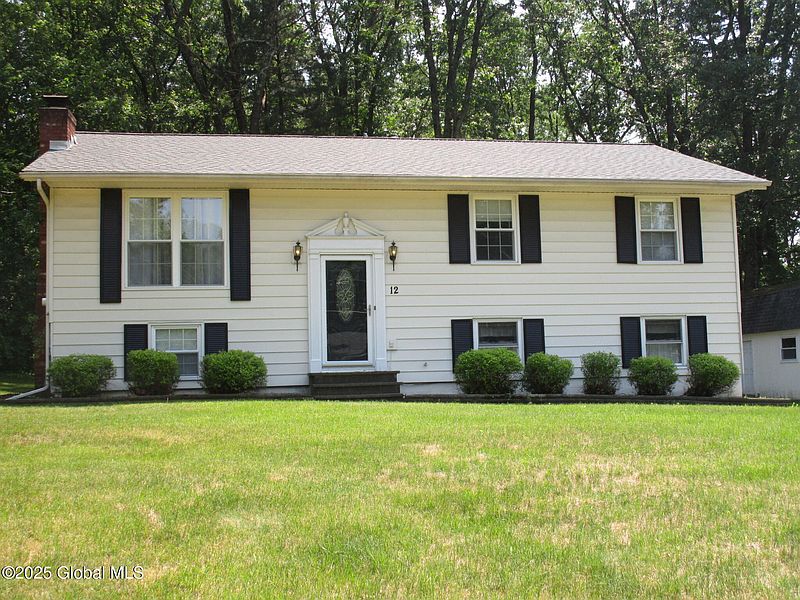 2nd image of 12 Teakwood Drive