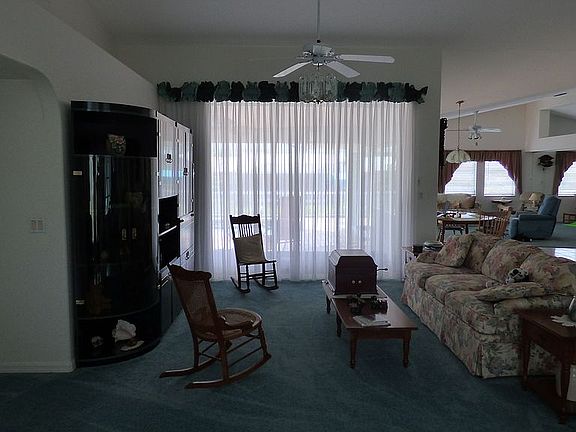3rd image of 2924 Caribbean Dr