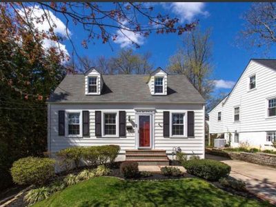 2836 Greenway Blvd, Falls Church, VA, 22042
