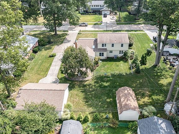 3rd image of 158 Glenview Dr