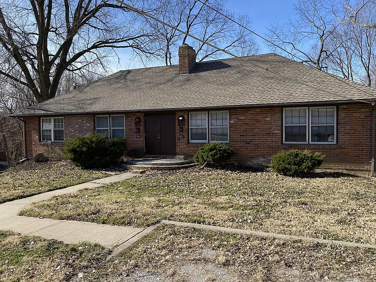 1509-1511 W College Ter — Photo 12