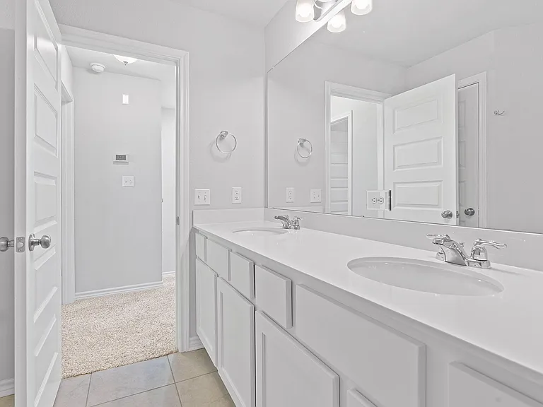 Upstairs Bath - Dual vanity