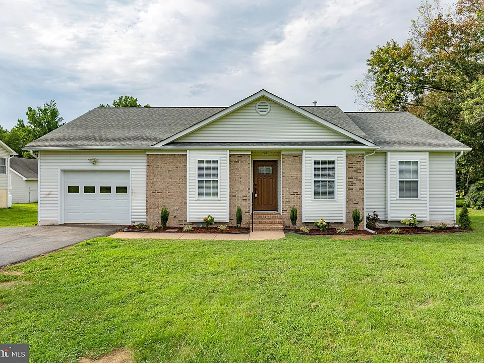 205 Old Landing Ct