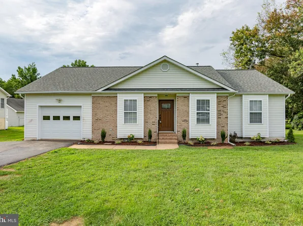205 Old Landing Ct, Fredericksburg, VA 22405