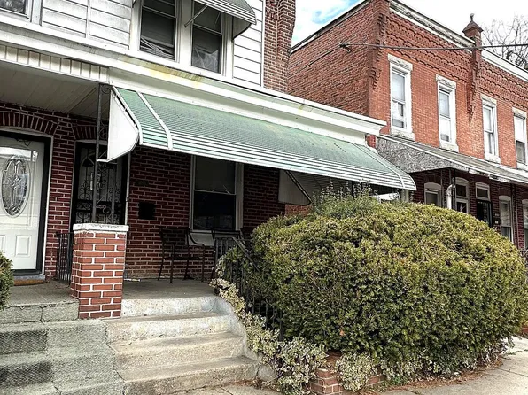 1018 W 8th St, Chester, PA 19013