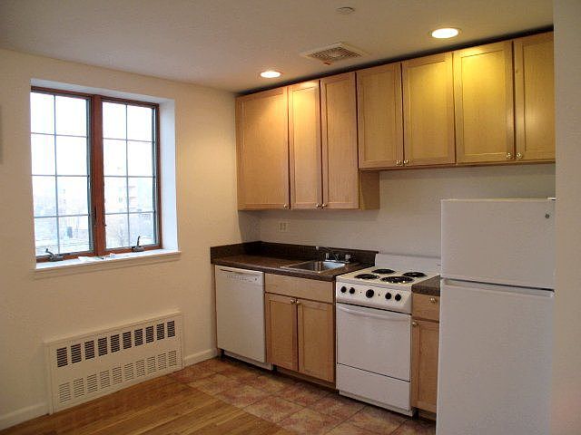 1st image of 2710 Astoria Blvd APT 6D