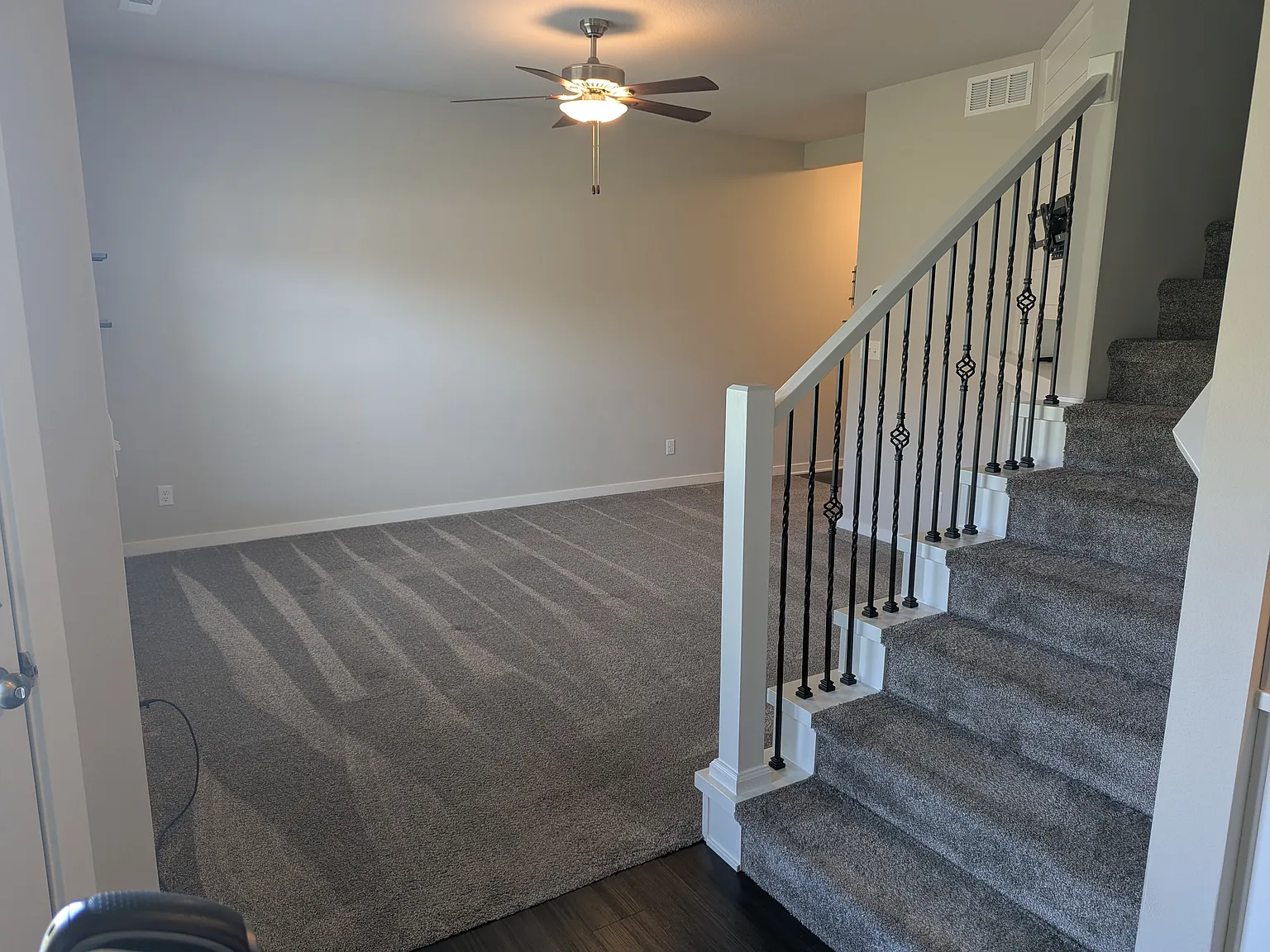 3 bed, 2.5 bath, 1450 sqft, $1,825 — Photo 4