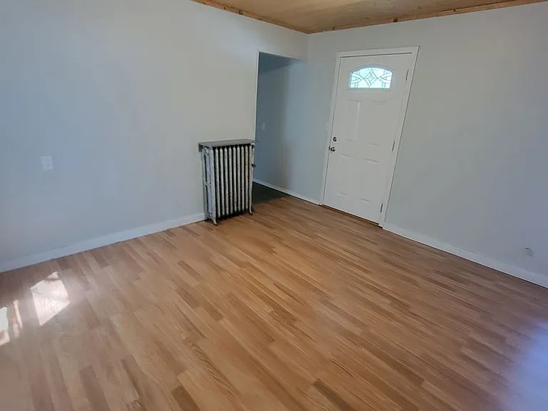 1000 Central Ave — Photo 8