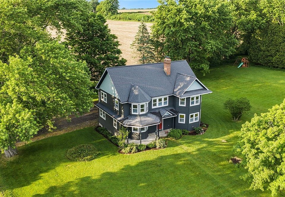 1st image of 2971 Amber Rd